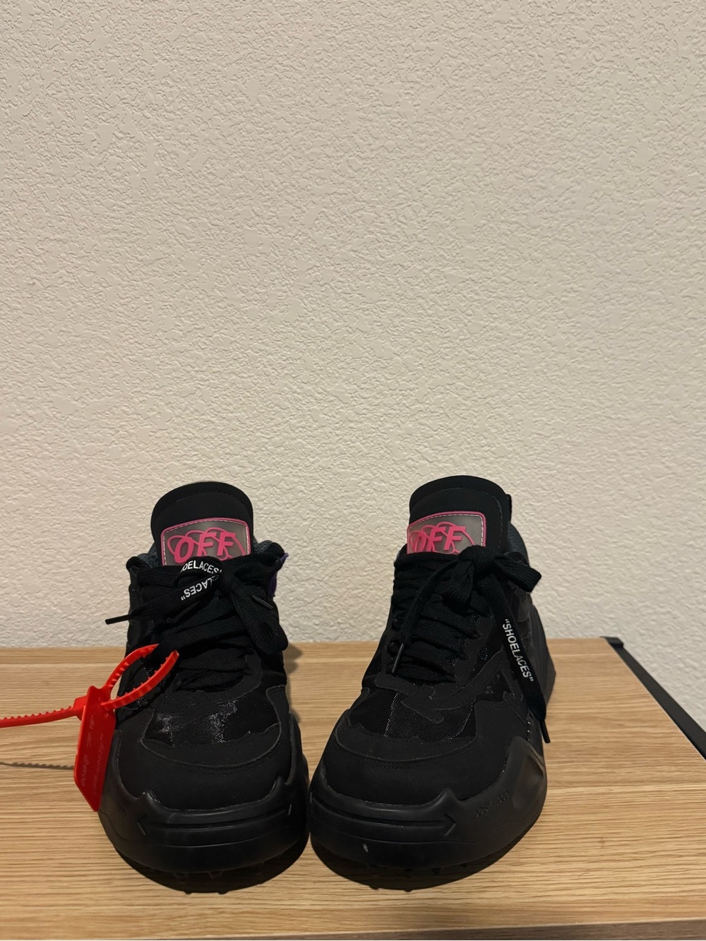 Off-White Black odsy 1000